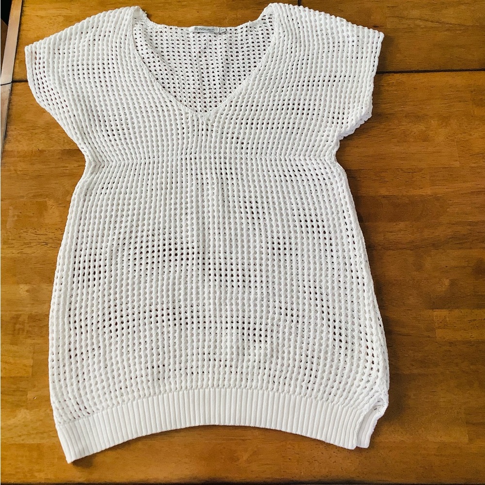 Revolution White V Neck Knit Top Cover up Women’s Sz. L